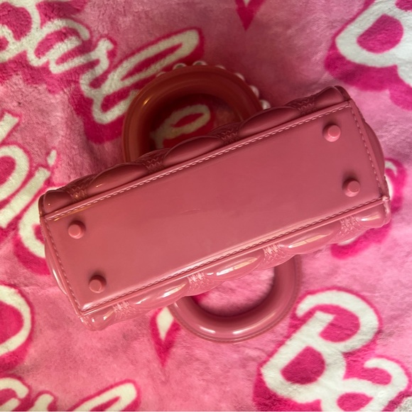 👛 Barbiecore Pink Quilted Jelly Handbag w/ Pearl Handle - Picture 7 of 7